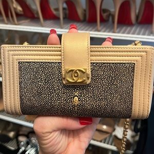 COPY - Chanel wallet with chain